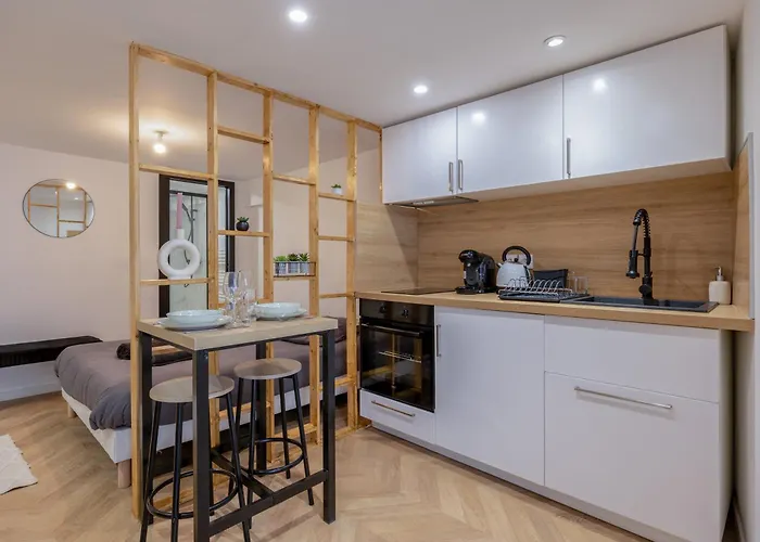 La Romance A Bulles En Hyper Centre Nyaraló